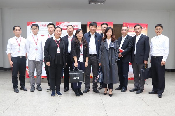 公(gōng)司領(ling)導(dao)赴某試驗(yàn)場(chang)開展(zhan)“不忘初心、牢記使命”主(zhu)題教育學(xué)習研讨